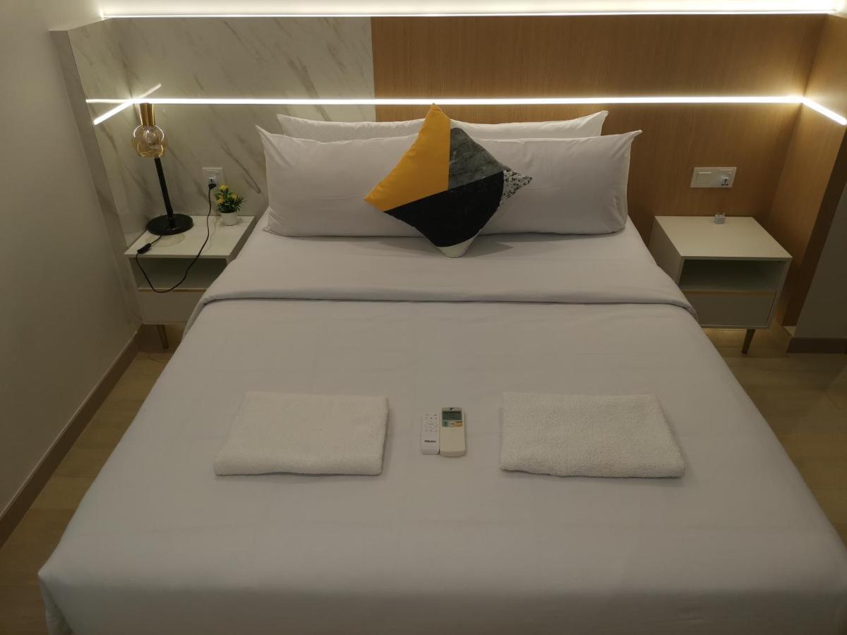 Crystal Suites At Eaton, Klcc Kuala Lumpur Exterior photo