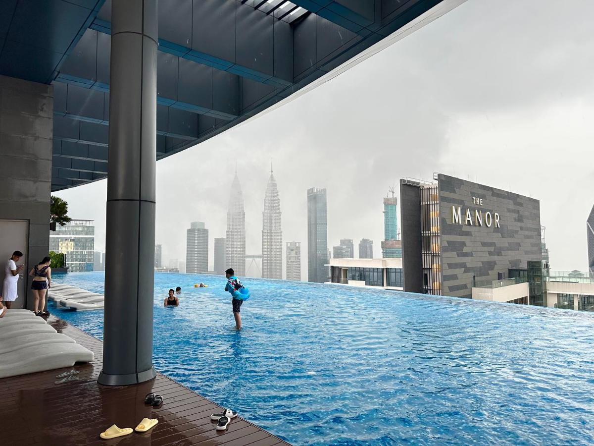 Crystal Suites At Eaton, Klcc Kuala Lumpur Exterior photo